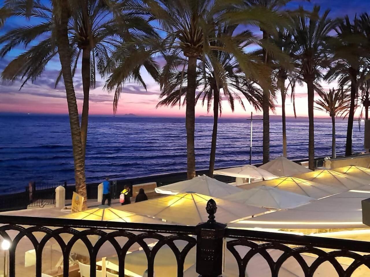 Palm Beach Marbella Apartamento Kültér fotó